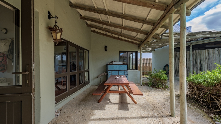 6 Bedroom Property for Sale in Suiderstrand Western Cape